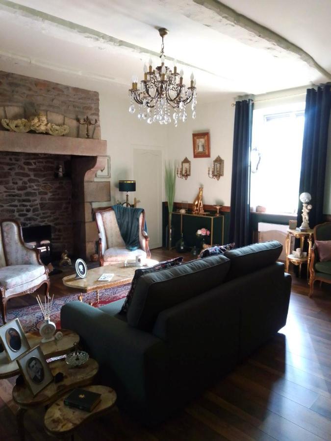La Menardiere Serenitatis Chambre D'Hotes Petit Dejeuner Compris Corseul Exterior photo